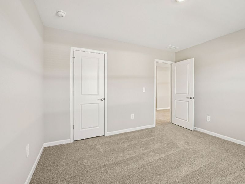 Spacious, unfurnished interior of a new home in Watkins Glen, Raleigh (Image 22). Spacious, unfurnished interior of a new home in Watkins Glen, Raleigh (Image 22).