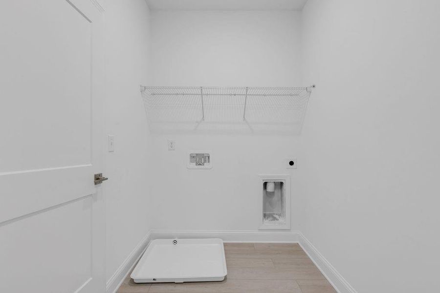 Spacious, unfurnished interior of a new home in Maddox Landing, Hoschton (Image 25).