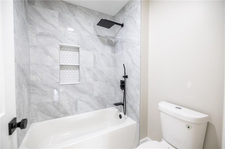 Furnished interior view inside a new home in , Jefferson (Image 19).