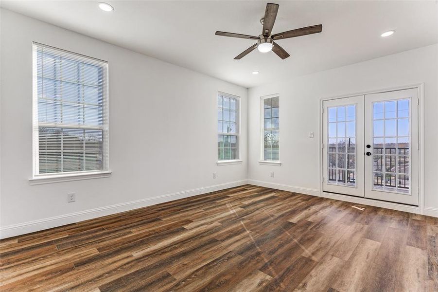 Spacious, unfurnished interior of a new home in , Fort Worth (Image 14).