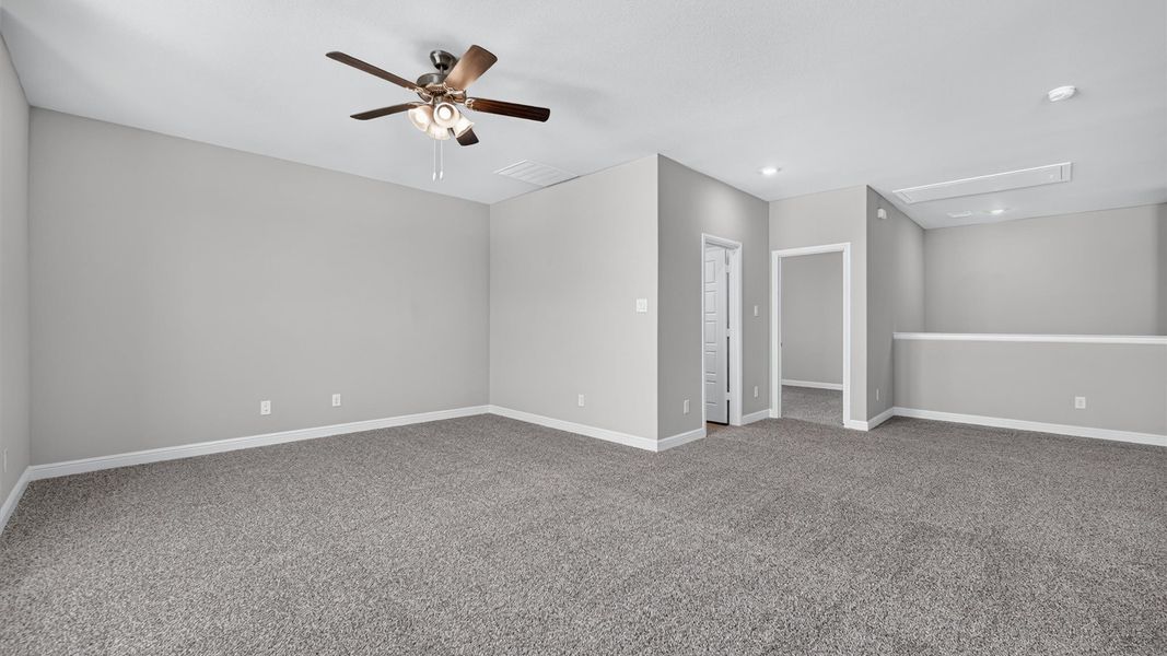 Representative unfurnished interior of a home built from the Tallow by D.R. Horton in Treeline, Justin (Image 26).