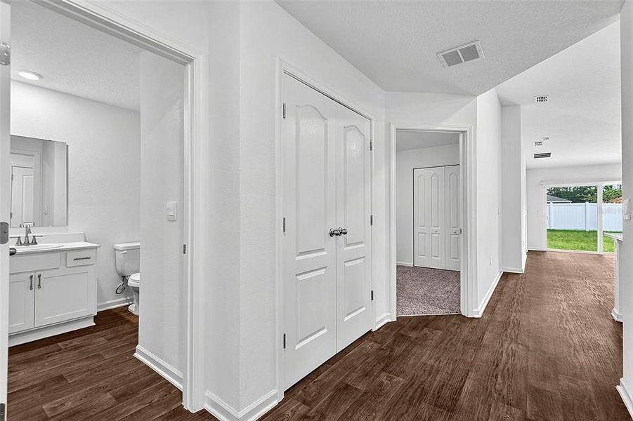 Spacious, unfurnished interior of a new home in , Palm Coast (Image 35).