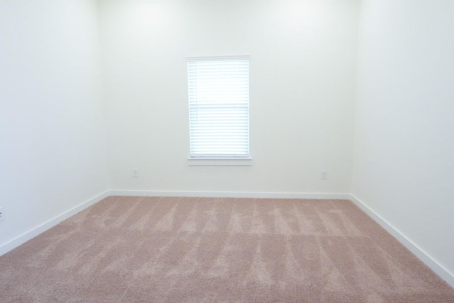 Spacious, unfurnished interior of a new home in Foxtail Palms, Manvel (Image 37).