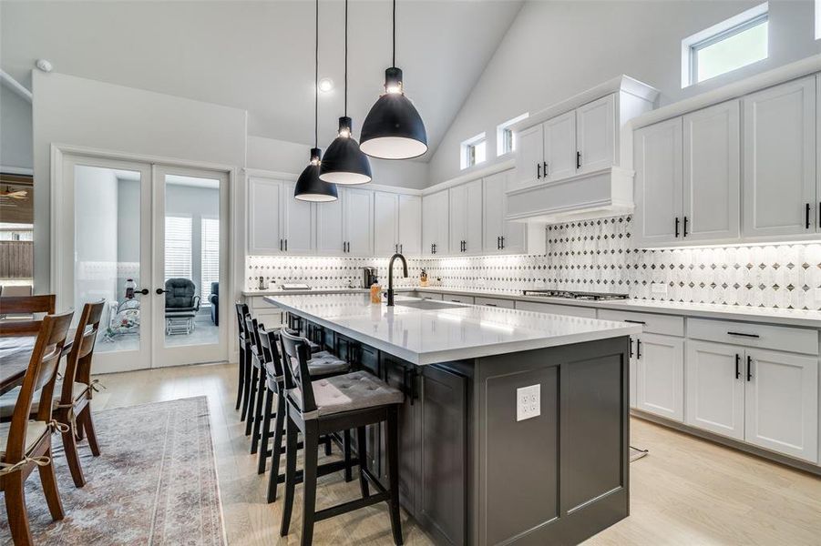 Plenty of room to visit and eat at the counter. Plenty of room to visit and eat at the counter.