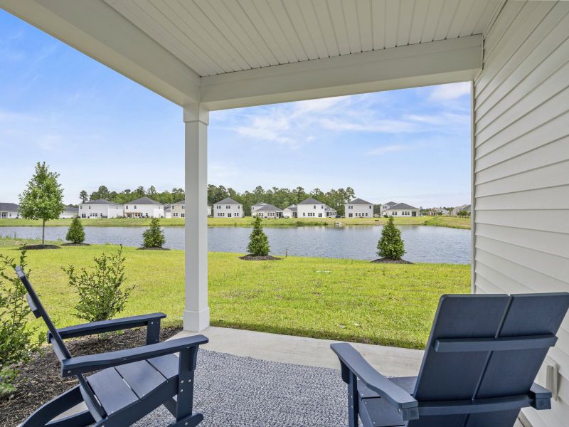 Enjoy the outdoors in the spacious back yard. Photography from Clear Pond in Myrtle Beach, SC.