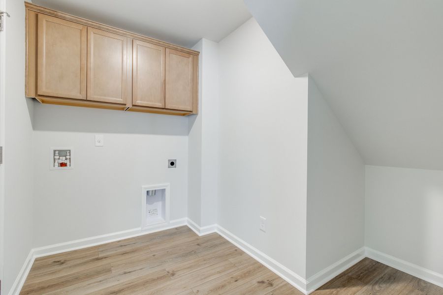 Spacious, unfurnished interior of a new home in Bluefield, Lexington (Image 33).