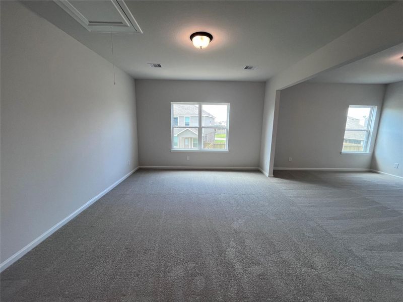 Spacious, unfurnished interior of a new home in Kendall Lakes, Alvin (Image 9). Spacious, unfurnished interior of a new home in Kendall Lakes, Alvin (Image 9).