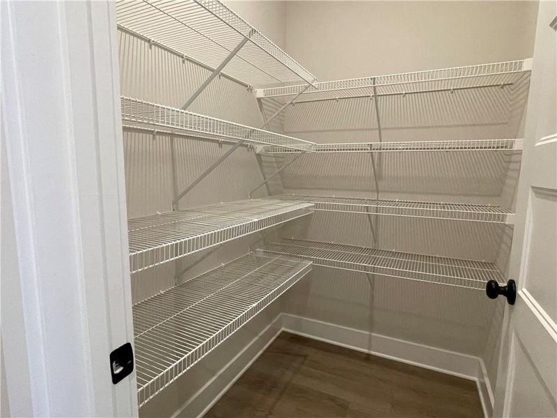 Spacious, unfurnished interior of a new home in Ponderosa Farms Estates, Gainesville (Image 16).