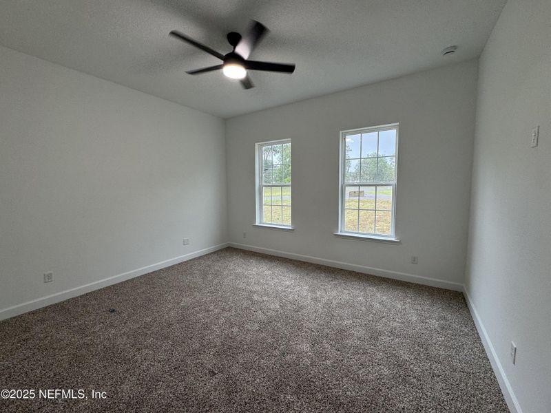 Spacious, unfurnished interior of a new home in , Palatka (Image 11).