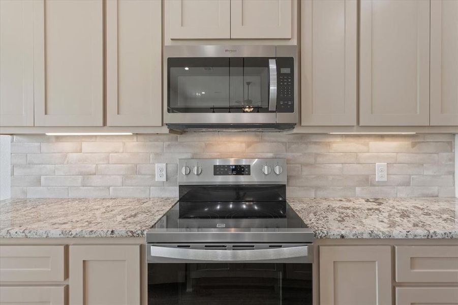 Close-up of interior finishes inside a home in , Riesel (Image 14).