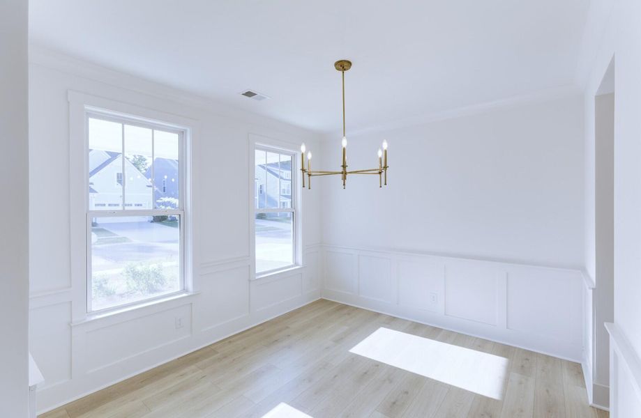 Spacious, unfurnished interior of a new home in Homecoming, Ravenel (Image 10).