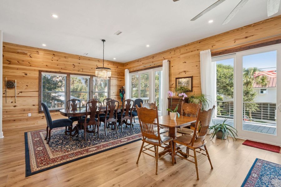 Image 89 of a home in .