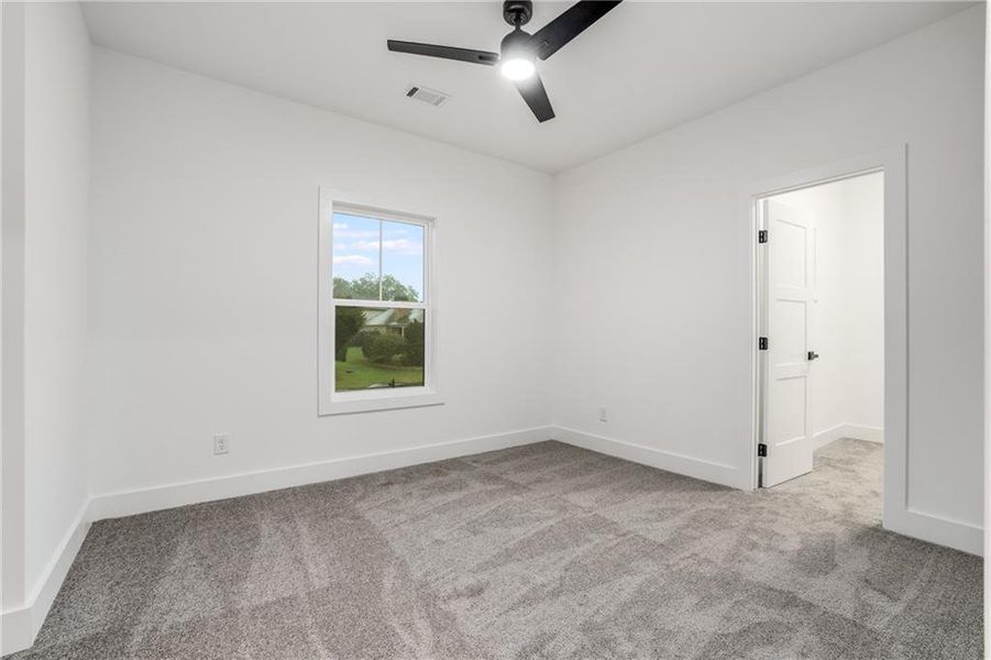 Spacious, unfurnished interior of a new home in , Jefferson (Image 20).