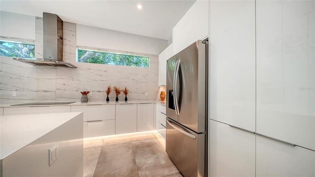 Furnished interior view inside a new home in , Sarasota (Image 10).