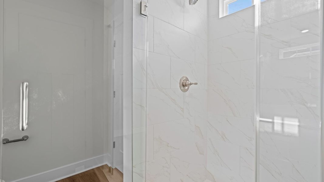 Furnished interior view inside a new home in Woodglen, Piedmont (Image 18).