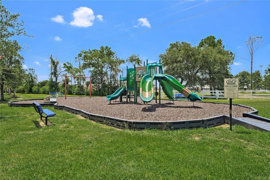 Image 3 of the Lynnwood community in Baytown, TX. Image 3 of the Lynnwood community in Baytown, TX.