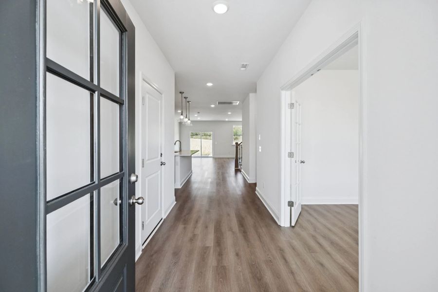 Spacious, unfurnished interior of a new home in Willow Landing, Mount Juliet (Image 13).