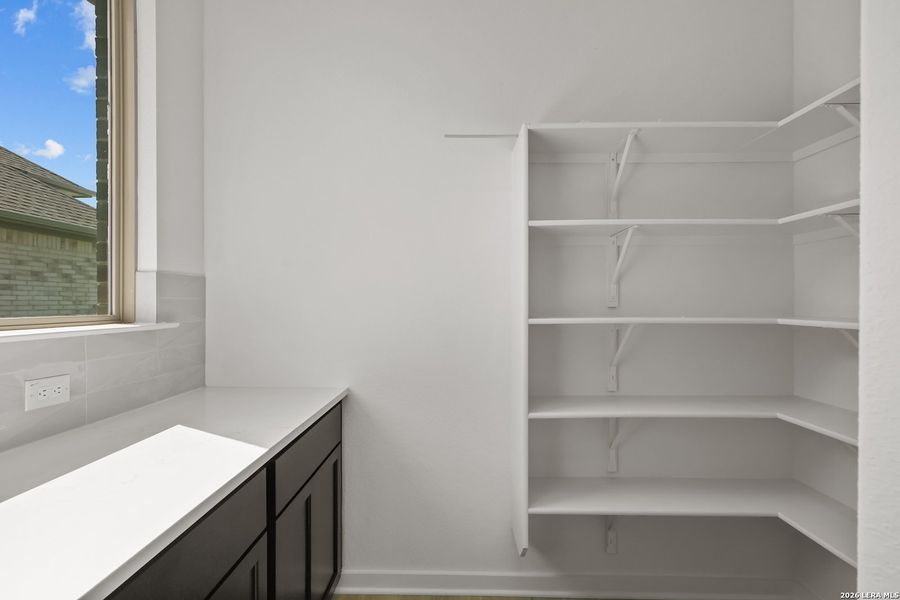 Furnished interior view inside a new home in Buffalo Crossing, Cibolo (Image 7).
