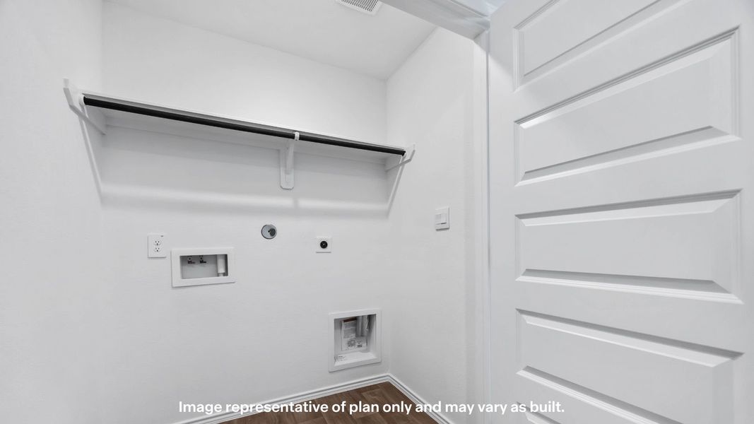 Spacious, unfurnished interior of a new home in Deer Meadows, Odessa (Image 21). Spacious, unfurnished interior of a new home in Deer Meadows, Odessa (Image 21).