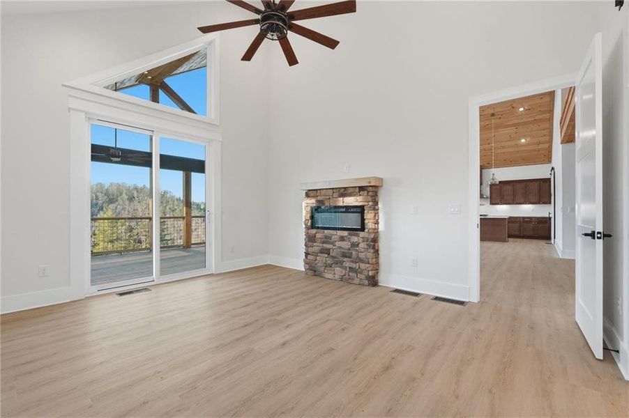 Spacious, unfurnished interior of a new home in , Ranger (Image 38).