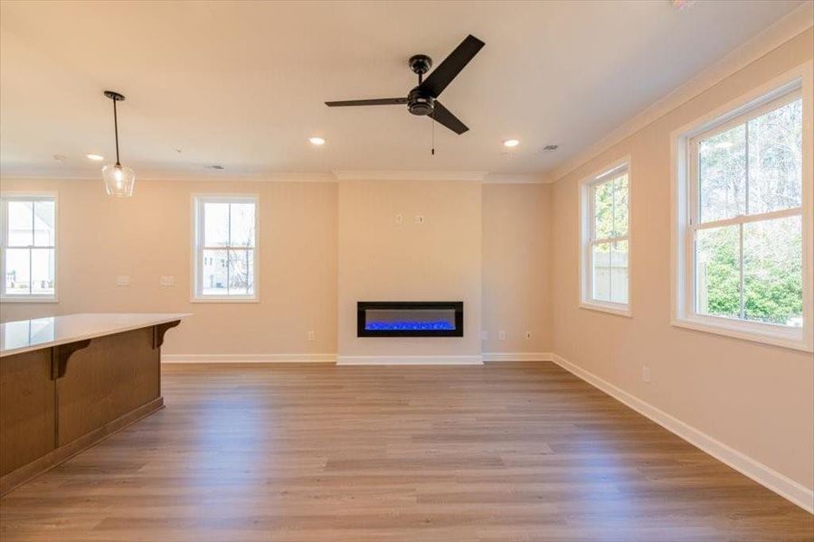 Spacious, unfurnished interior of a new home in Cherokee Township, Acworth (Image 28).