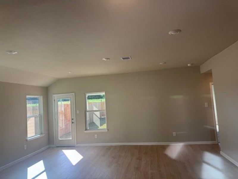 Spacious, unfurnished interior of a new home in Pleasant Hill, Bryan (Image 18). Spacious, unfurnished interior of a new home in Pleasant Hill, Bryan (Image 18).