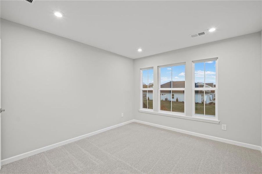 Spacious, unfurnished interior of a new home in Pickens Bluff, Hiram (Image 18).