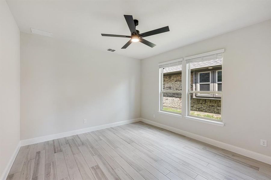Spacious, unfurnished interior of a new home in Eagle Glen 50, Alvarado (Image 20). Spacious, unfurnished interior of a new home in Eagle Glen 50, Alvarado (Image 20).