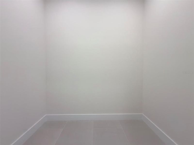 Spacious, unfurnished interior of a new home in , Port Charlotte (Image 37).