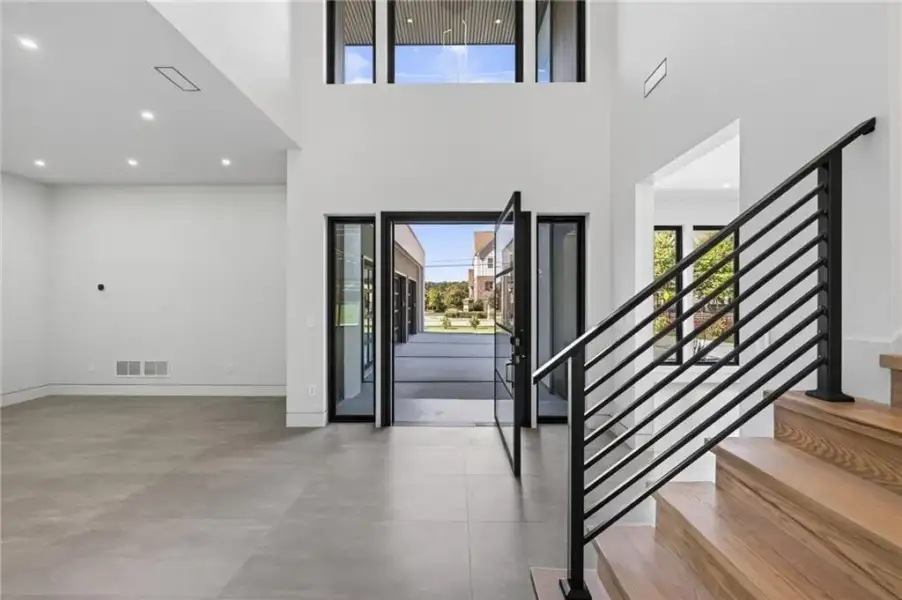Spacious, unfurnished interior of a new home in , Smyrna (Image 63).