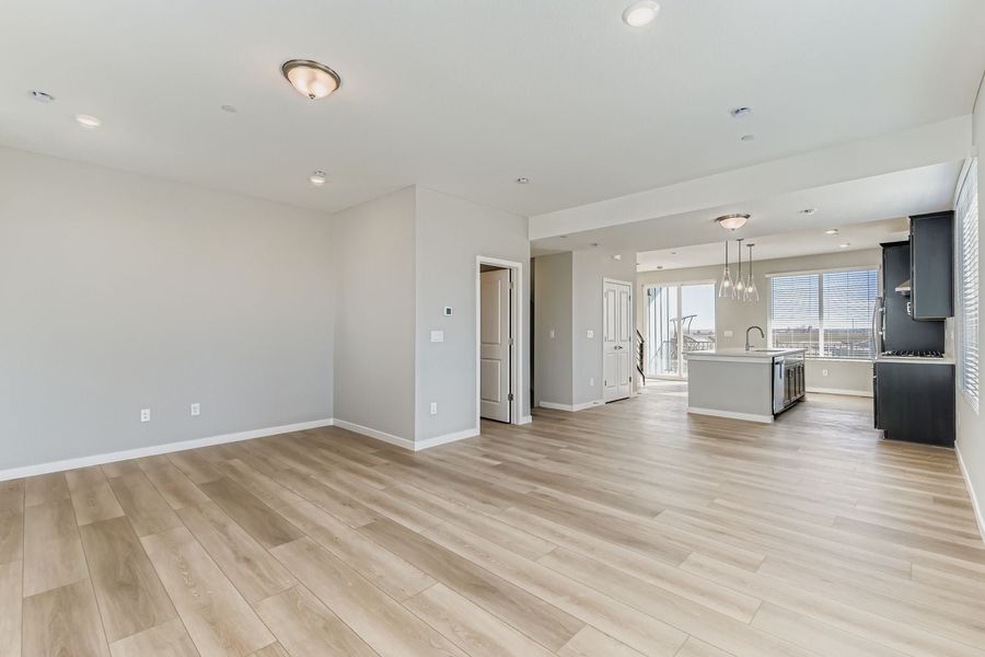 1,983sf New Home in Broomfield, CO. - Slide 10 1,983sf New Home in Broomfield, CO. - Slide 10