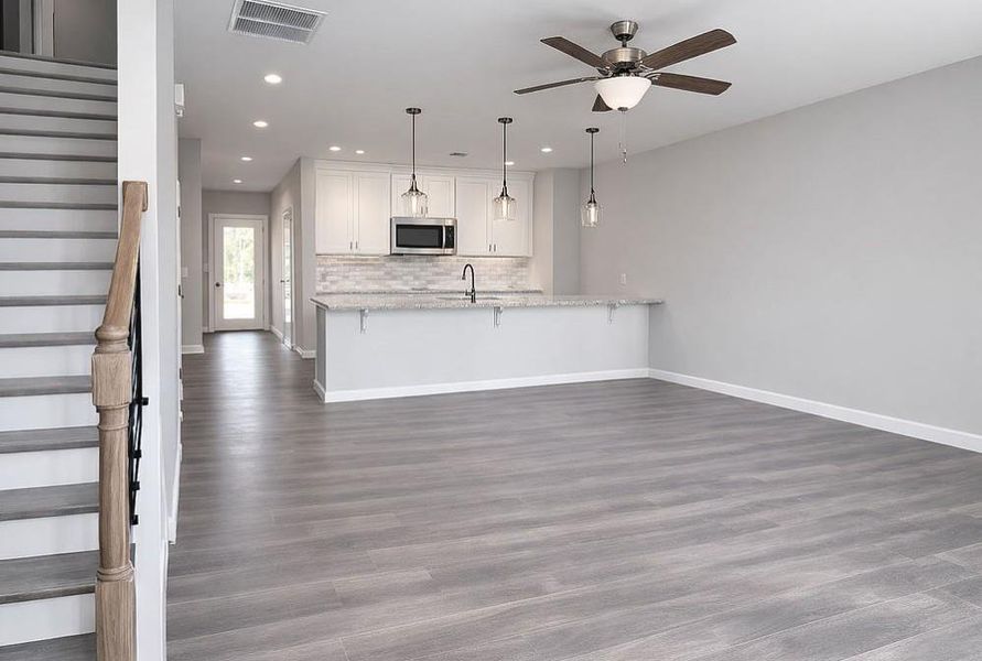Spacious, unfurnished interior of a new home in , Fayetteville (Image 5).