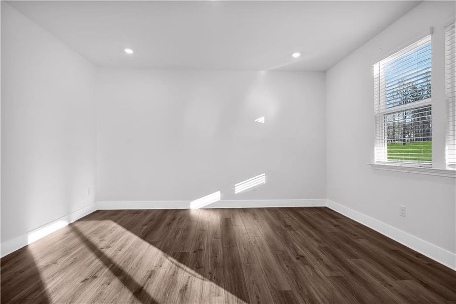 Spacious, unfurnished interior of a new home in Shadow Creek, Jackson (Image 28).