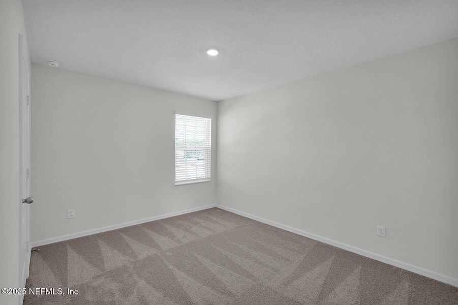 Spacious, unfurnished interior of a new home in Westport Landing, Jacksonville (Image 16).