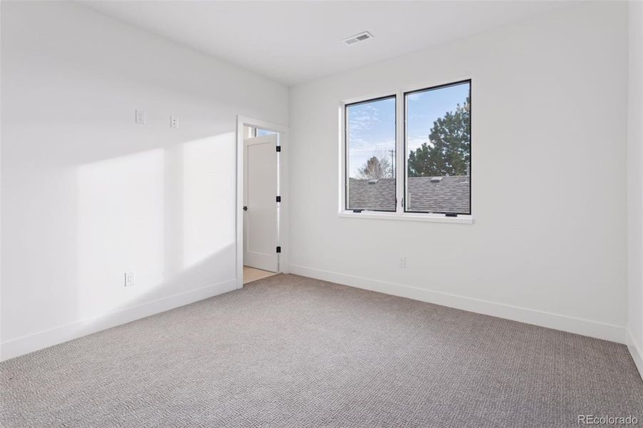 Spacious, unfurnished interior of a new home in , Denver (Image 44).
