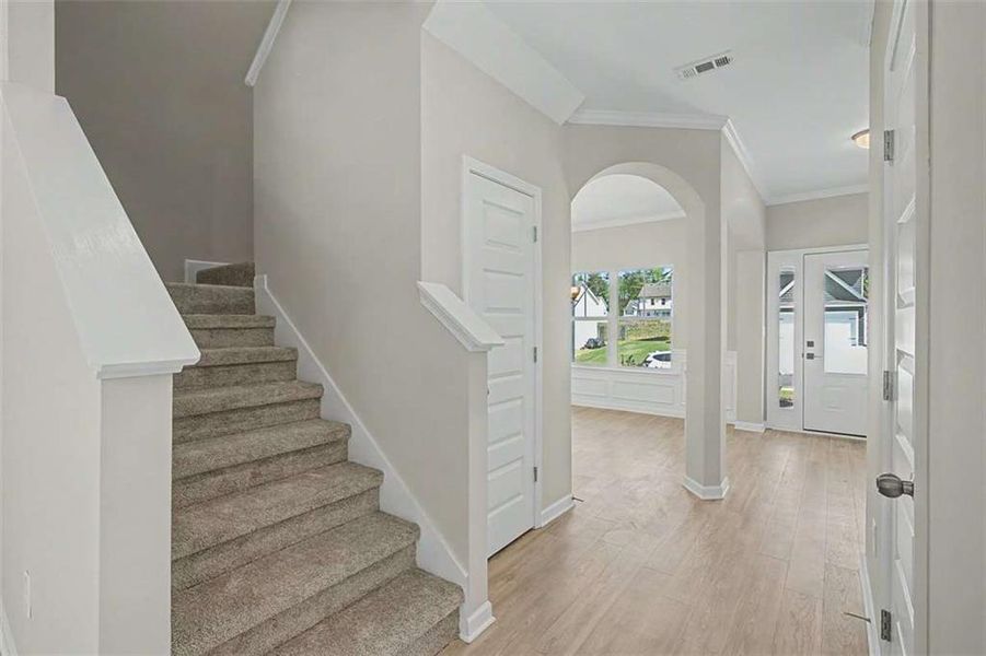 Spacious, unfurnished interior of a new home in Traditions at Cedarcrest, Dallas (Image 44).