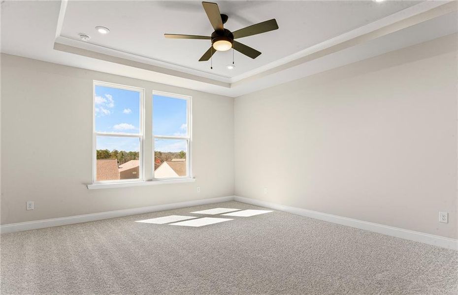 Spacious, unfurnished interior of a new home in Del Webb at Lake Oconee, Greensboro (Image 20). Spacious, unfurnished interior of a new home in Del Webb at Lake Oconee, Greensboro (Image 20).