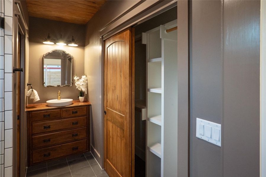 Furnished interior view inside a new home in , Austin (Image 13).