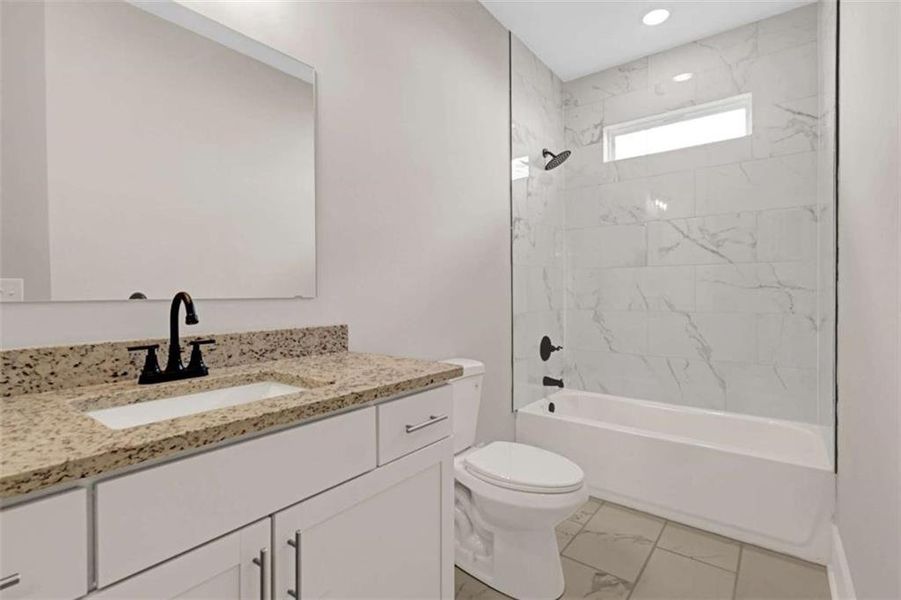 Furnished interior view inside a new home in , Conyers (Image 10).