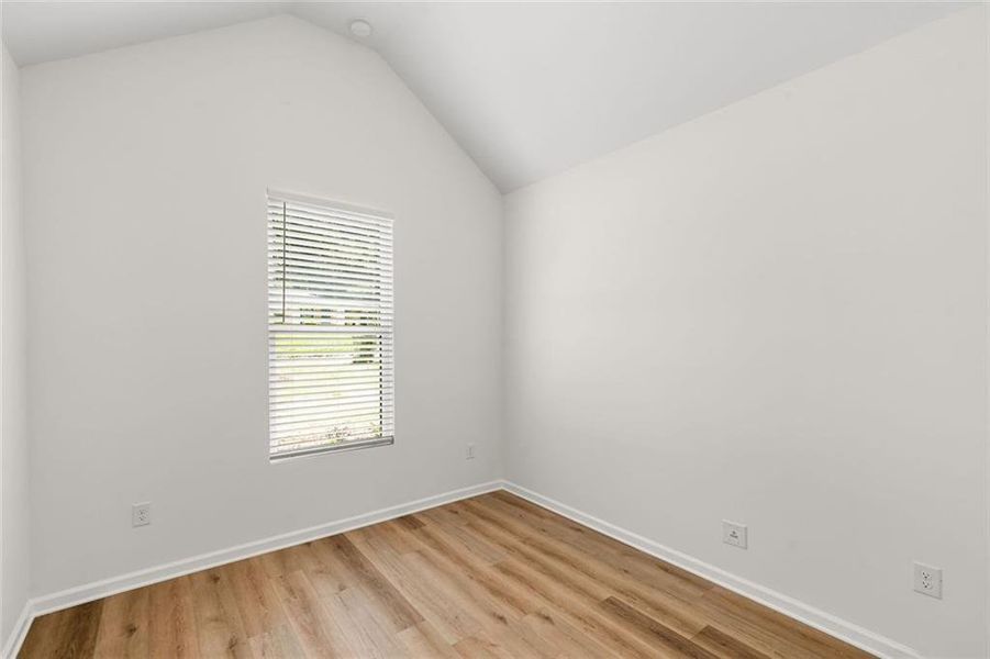 Spacious, unfurnished interior of a new home in , Atlanta (Image 27).
