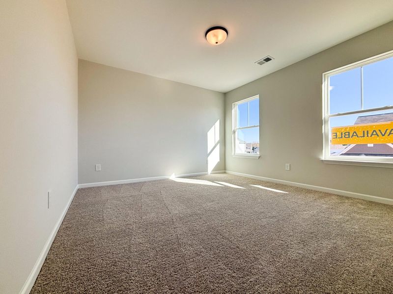 Spacious, unfurnished interior of a new home in Harrington, Greenville (Image 14).