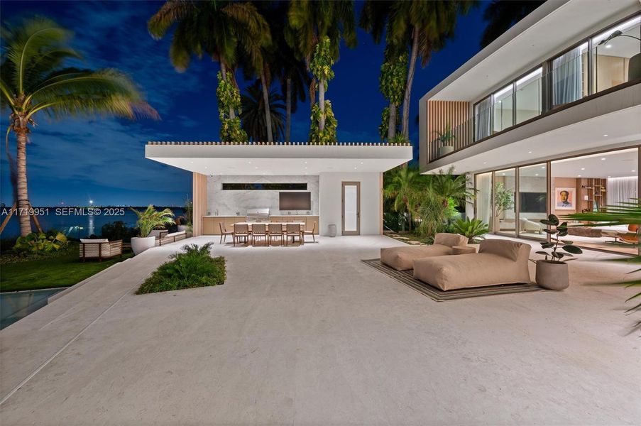 Exterior details and patio area of a home in , Miami Beach (Image 28).