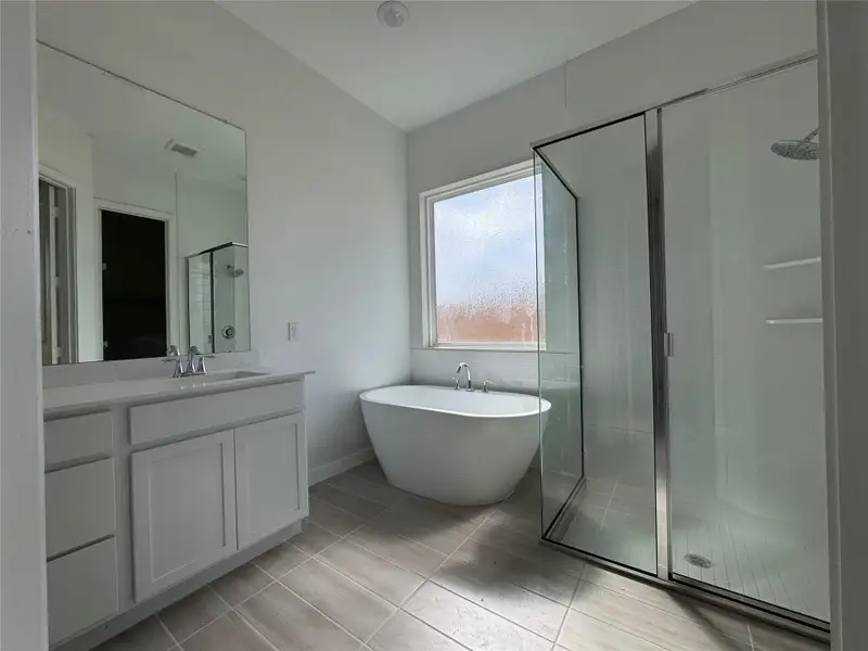 *Not actual home, pictures representative of same floor plan*