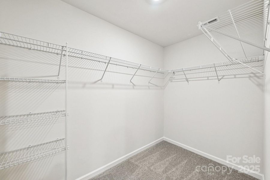 Spacious, unfurnished interior of a new home in Laurelbrook, Sherrills Ford (Image 12).