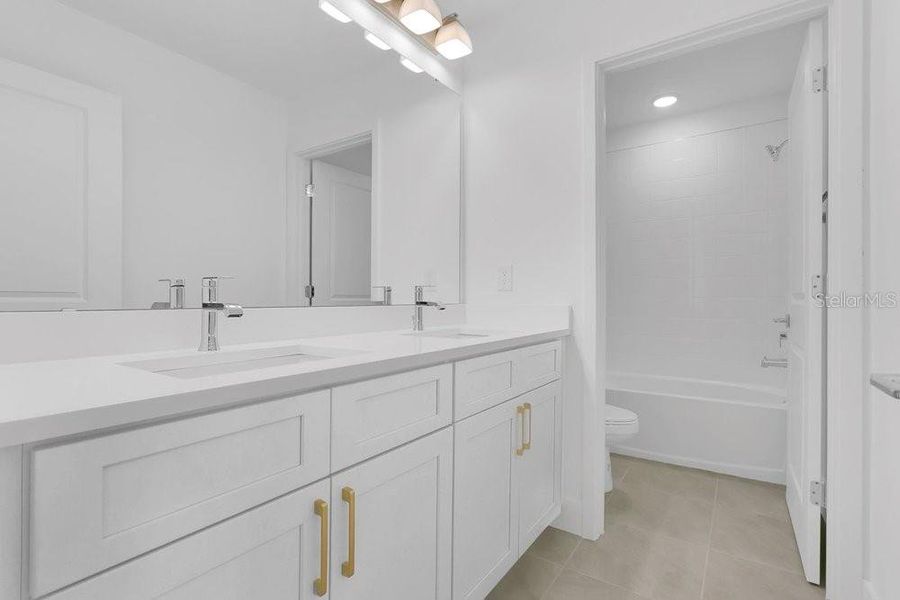 Furnished interior view inside a new home in Yucatan Gardens, Orlando (Image 7).