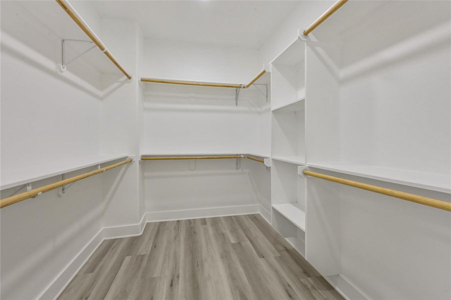 Walk in closet Walk in closet