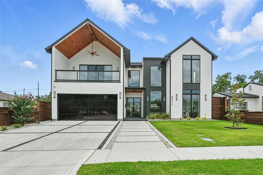 Front exterior of a new home in , Dallas, TX, highlighting curb appeal (Image 2). Front exterior of a new home in , Dallas, TX, highlighting curb appeal (Image 2).