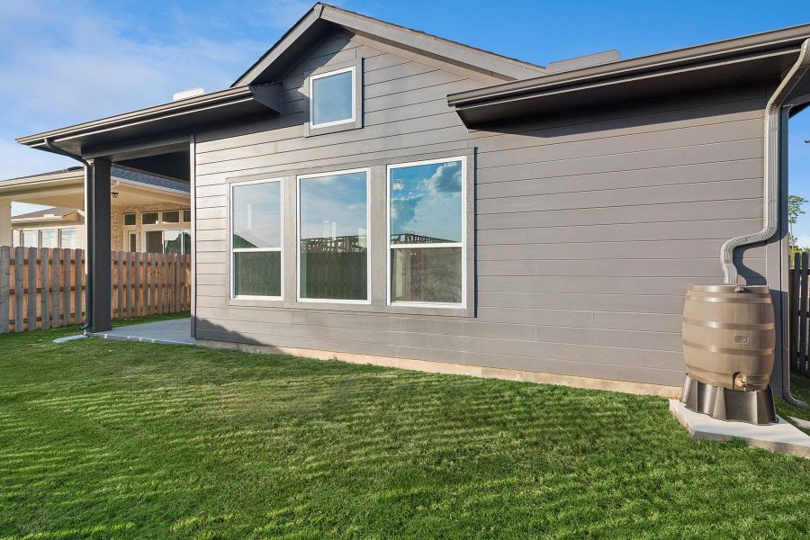 Welcome to The Conroe by David Weekley Homes. Move-In-Ready Now! Welcome to The Conroe by David Weekley Homes. Move-In-Ready Now!