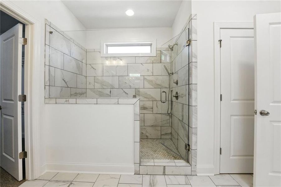 Furnished interior view inside a new home in , Buford (Image 14).