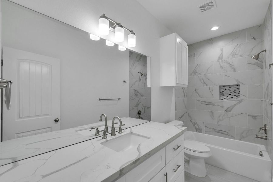 Image 38 of a home in .